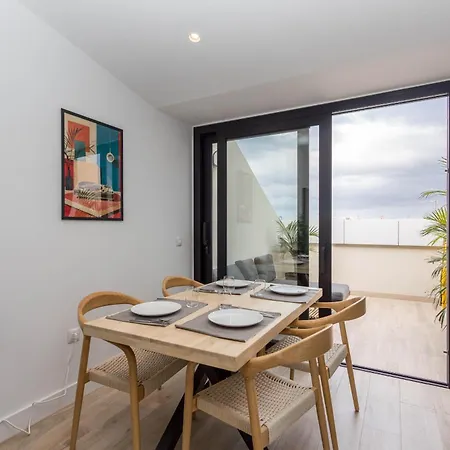 3br Oceanview Luxury Penthouse & Terrace
