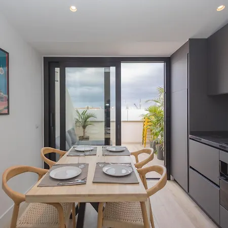 Apartment 3br Oceanview Luxury Penthouse & Terrace *